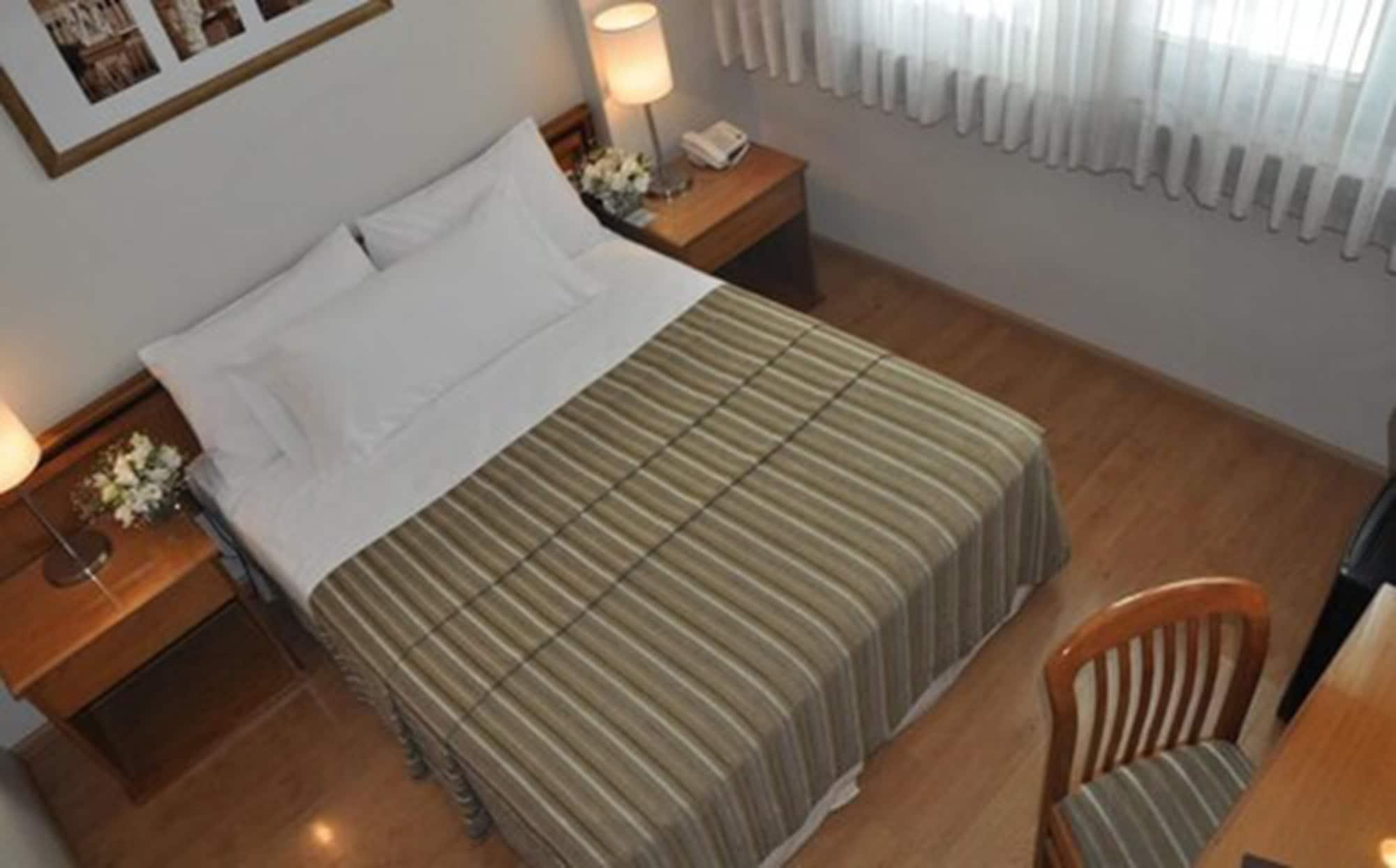 Solans Carlton 4*