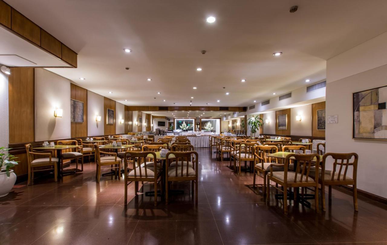 Hotel Solans Carlton 4*